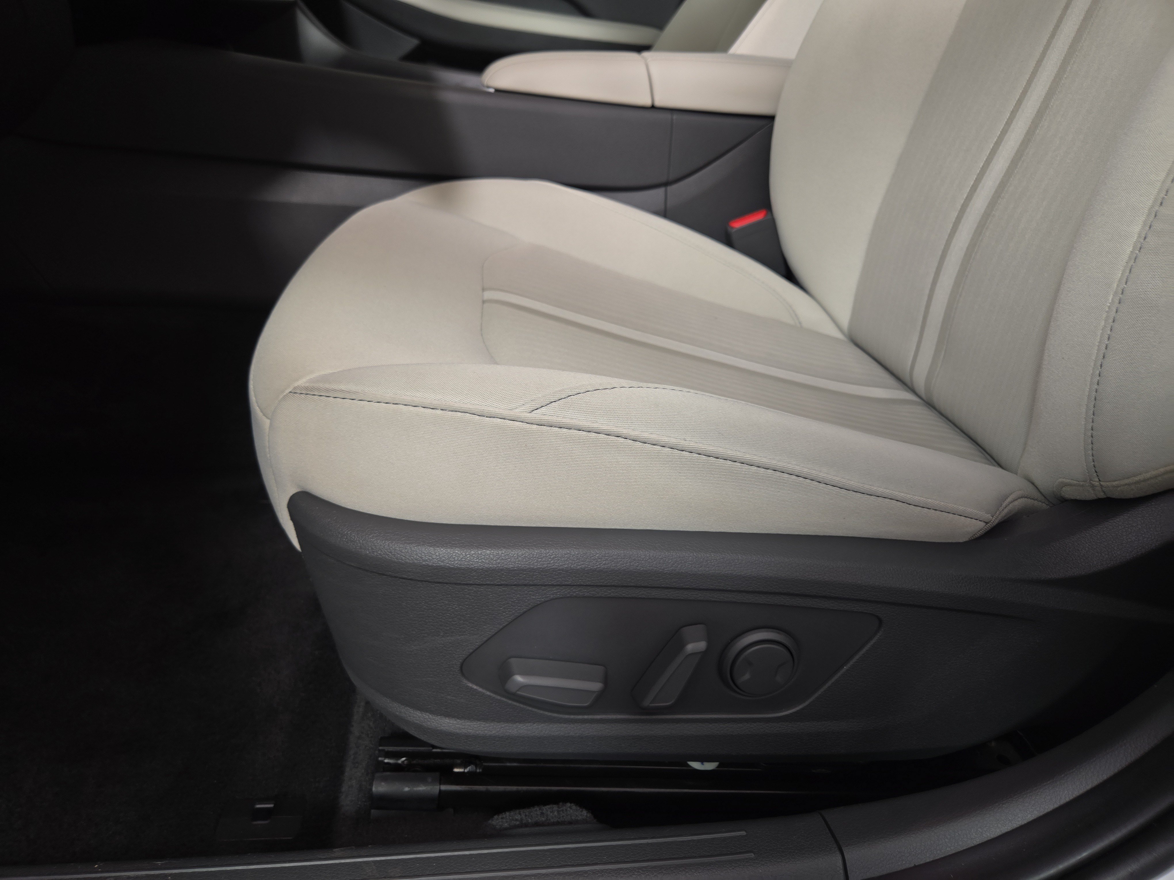 Used 2025 Hyundai Sonata SEL FWD image 29