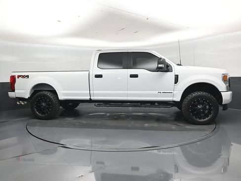 Used 2022 Ford F250 XL w/ Power Equipment Group AWD/4WD image 2