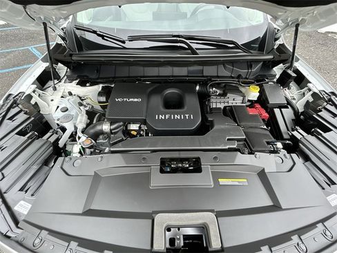 New 2026 INFINITI QX60 Luxe image 10