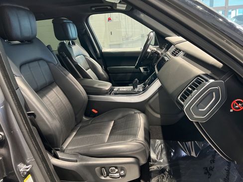 Used 2019 Land Rover Range Rover Sport HSE Dynamic image 36