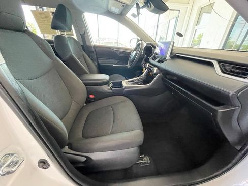 Used 2023 Toyota RAV4 LE FWD image 27