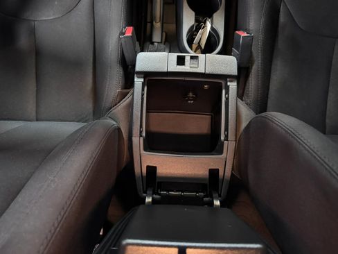 Used 2015 Jeep Wrangler Unlimited Sport AWD/4WD image 36