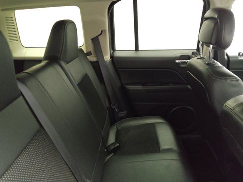 Used 2016 Jeep Patriot Sport w/ Power Value Group FWD image 19