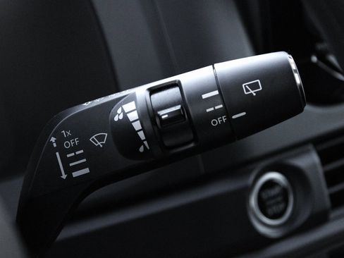 Certified 2024 Nissan Pathfinder S image 34