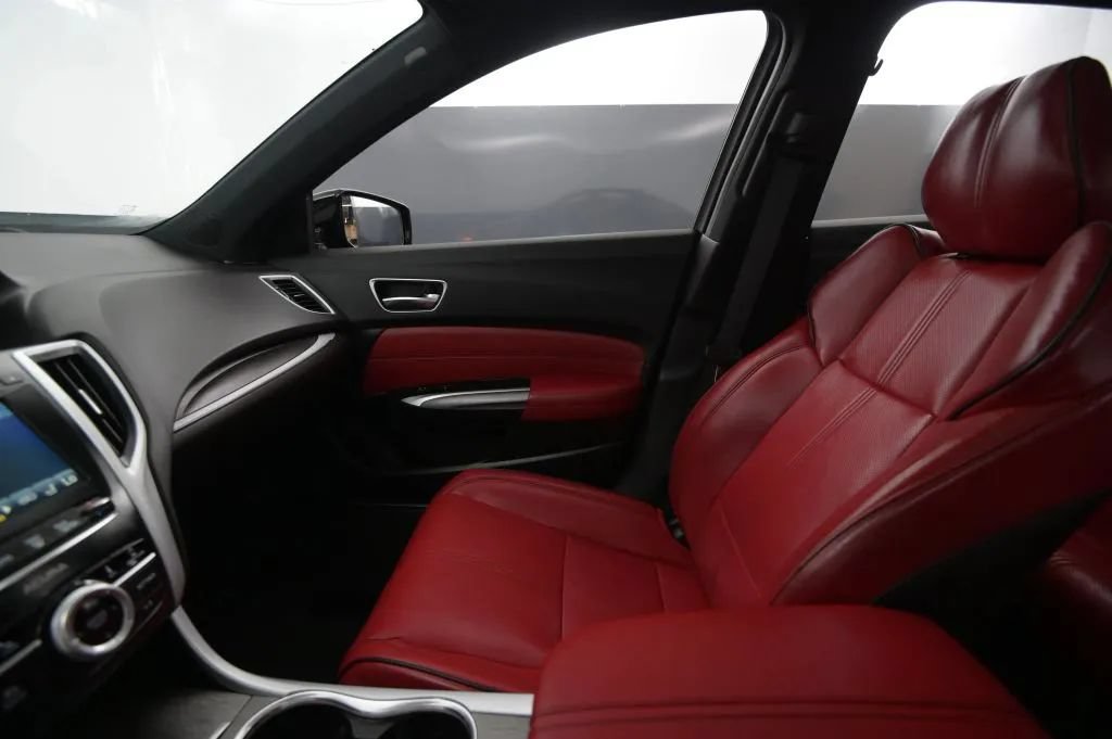 Used 2020 Acura TLX w/ Technology & A-SPEC Package FWD image 30