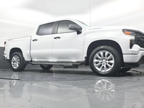 Used 2024 Chevrolet Silverado 1500 Custom AWD/4WD image 19
