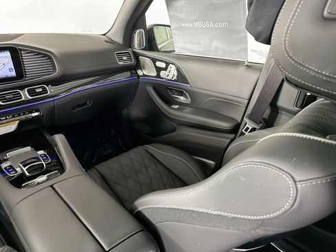 New 2026 Mercedes-Benz Maybach GLS 600 4MATIC image 25