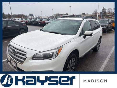 Used 2017 Subaru Outback 2.5i Limited image 2