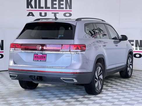 Used 2025 Volkswagen Atlas SE image 7