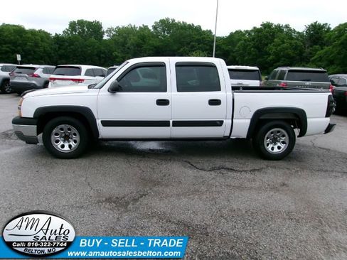 Used 2005 Chevrolet Silverado 1500 LS w/ Light Duty Power Package RWD image 2