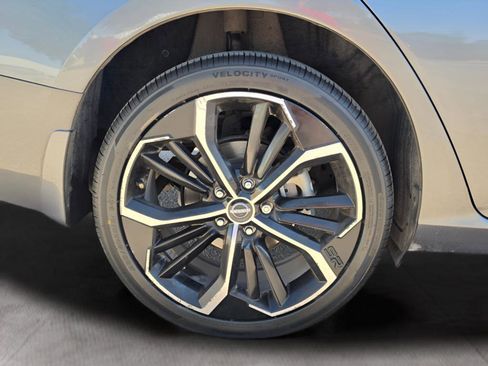 Used 2023 Nissan Altima 2.5 SR AWD/4WD image 31