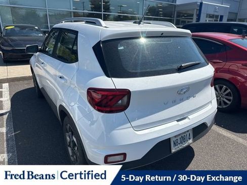 Certified 2026 Hyundai Venue SEL FWD image 7