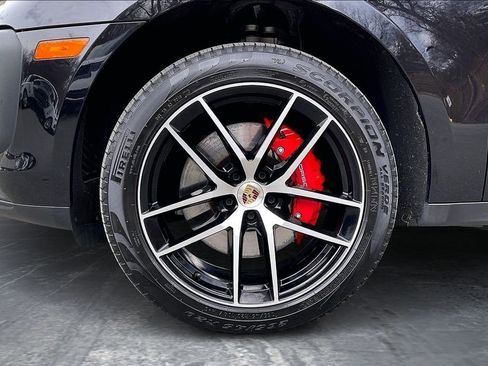 Used 2023 Porsche Macan S AWD/4WD image 33