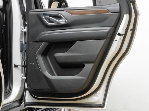 Used 2021 Chevrolet Tahoe High Country w/ Premium Package RWD image 41