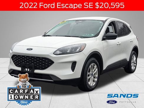 Used 2022 Ford Escape SE w/ Cold Weather Package image 1