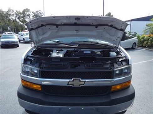 Used 2021 Chevrolet Express 2500 w/ Driver Convenience Package RWD image 6