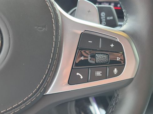 Used 2024 BMW X7 xDrive40i w/ M Sport Package AWD/4WD image 19