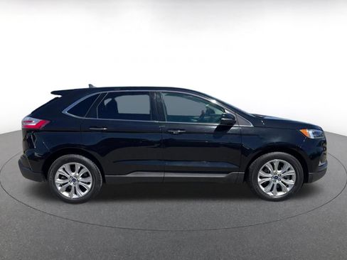 Used 2022 Ford Edge Titanium w/ Equipment Group 301A AWD/4WD image 16