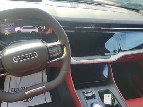 Used 2024 Jeep Wagoneer Launch Edition image 9