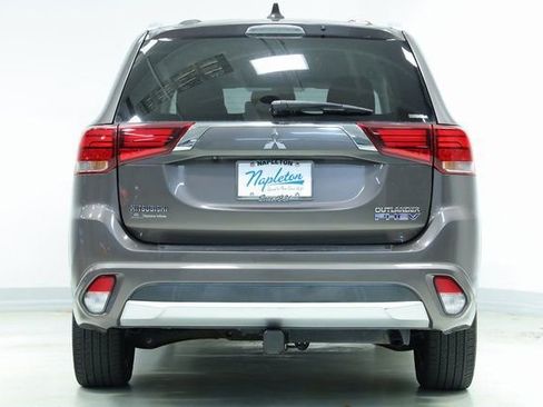 Used 2018 Mitsubishi Outlander SEL image 6