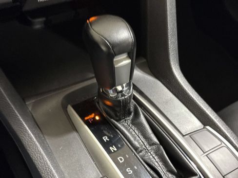 Used 2017 Honda Civic EX-L image 17
