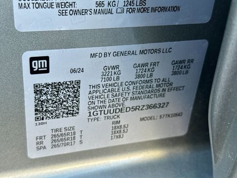 Used 2024 GMC Sierra 1500 SLT AWD/4WD image 24