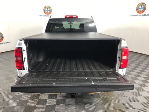 Used 2018 Chevrolet Silverado 1500 Custom w/ Custom Value Package AWD/4WD image 19