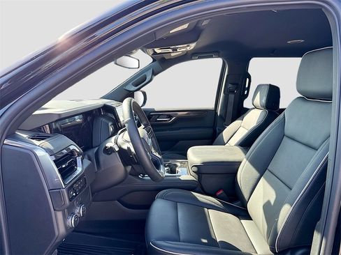 Used 2026 GMC Yukon Elevation w/ LPO, Floor Liner Package image 11