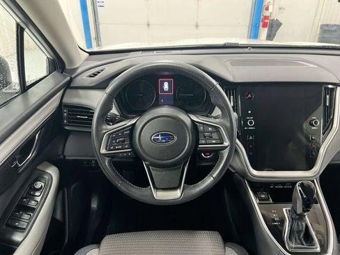 Used 2023 Subaru Outback Premium AWD/4WD image 11