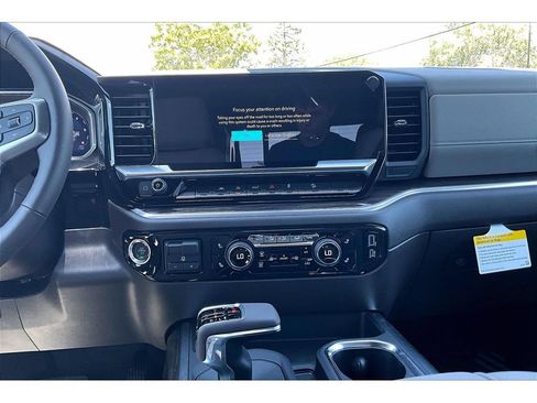 New 2026 Chevrolet Silverado 1500 RST w/ Z71 Off-Road Package AWD/4WD image 6