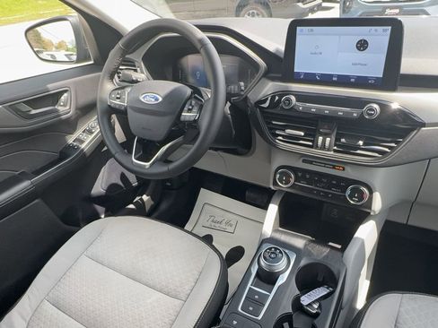 Used 2023 Ford Escape Active w/ Cold Weather Package FWD image 22