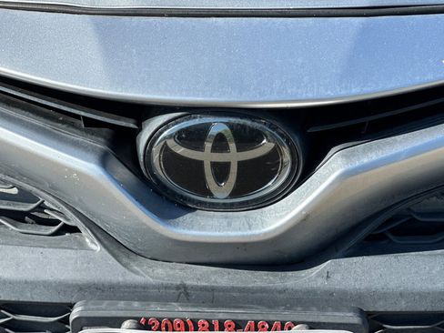 Used 2021 Toyota Camry SE FWD image 44