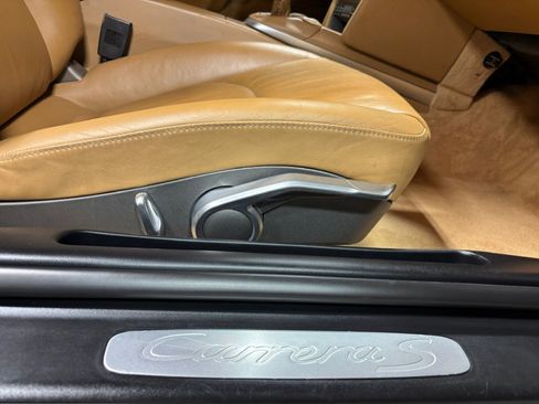 Used 2005 Porsche 911 Carrera S RWD image 16