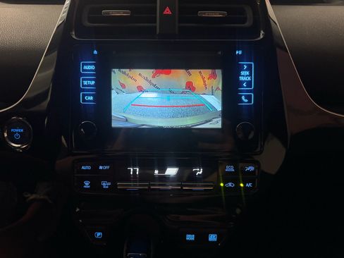 Used 2016 Toyota Prius Two w/ Preferred Accessory Package FWD image 25