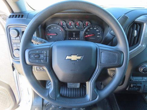 New 2025 Chevrolet Silverado 2500 W/T w/ WT Convenience Package image 4