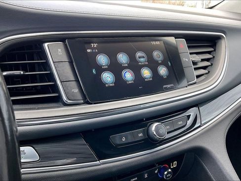 Used 2018 Buick Enclave Essence w/ Trailering Package image 25