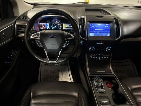 Used 2020 Ford Edge SEL image 19