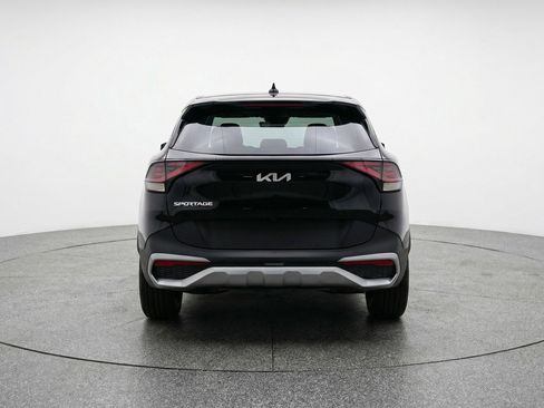 Used 2025 Kia Sportage LX image 7