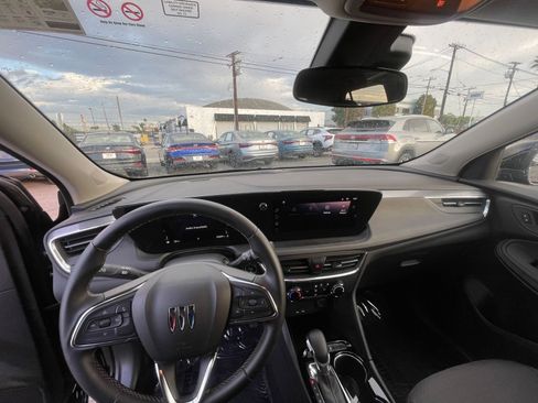 Used 2025 Buick Encore GX Preferred image 33