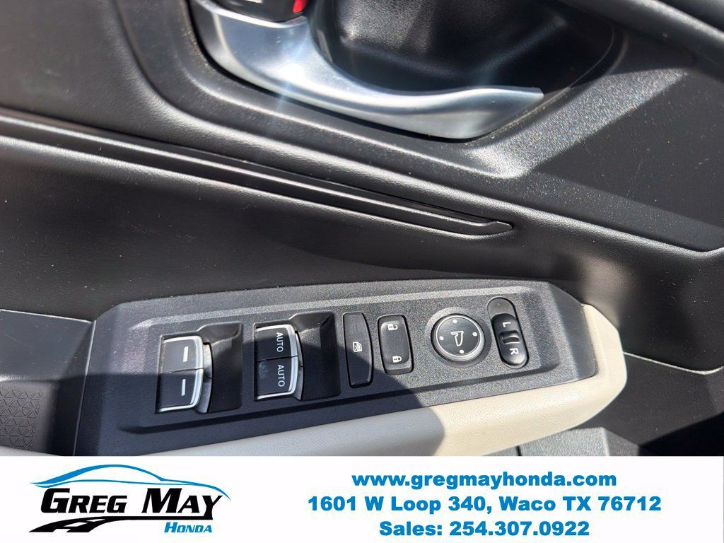 Used 2023 Honda Accord EX image 11