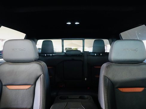 Used 2021 GMC Sierra 1500 AT4 w/ AT4 Preferred Package image 9