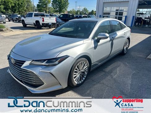 Used 2021 Toyota Avalon Limited w/ Advanced Safety Package FWD image 1