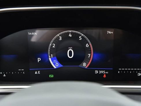 New 2026 Volkswagen Taos SE image 11