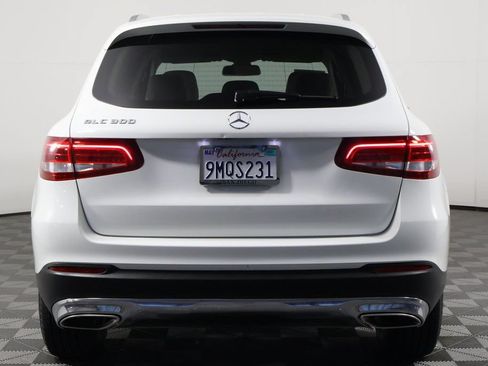 Used 2019 Mercedes-Benz GLC 300 w/ Premium Package image 5
