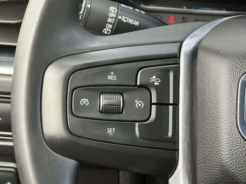 Used 2024 GMC Yukon XL SLT image 22