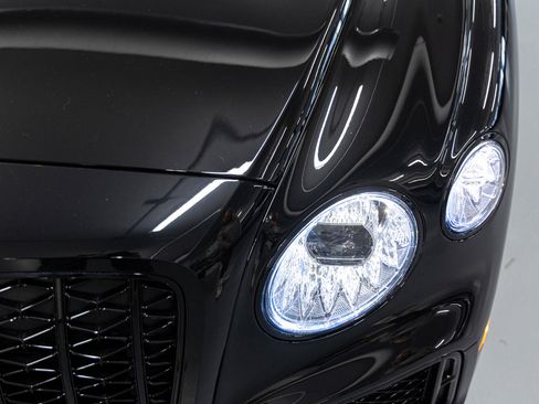 New 2026 Bentley Flying Spur Plug-In Hybrid image 11