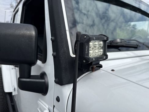 Used 2018 Jeep Wrangler Unlimited Sport image 16