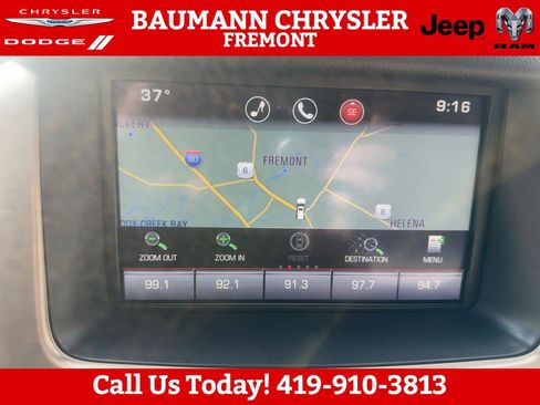 Used 2015 GMC Yukon Denali w/ Premium Package AWD/4WD image 21