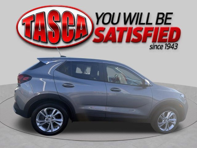Used 2023 Buick Encore GX Preferred w/ Cold Weather Comfort Package FWD image 4