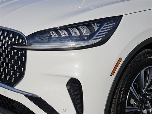 New 2026 Lincoln Aviator 2WD image 8